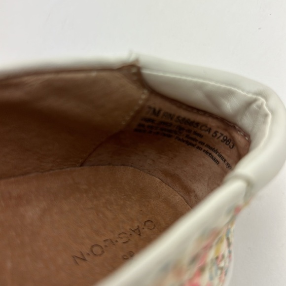 Caslon Alden Fabric Woven Multicolored Sneaker Size 7M Slip On Comfy - Picture 10 of 13